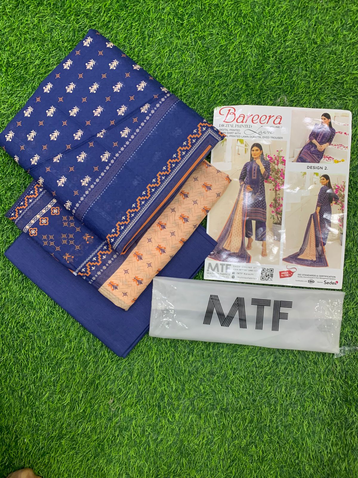 Bareera D2 Digital Printed Unstitched 3PC Lawn Suit with Dupatta – Qasrelibas