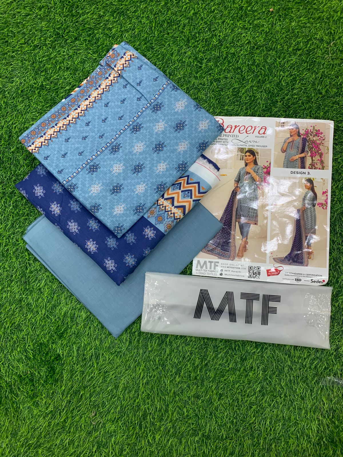 Bareera D5 Digital Printed Unstitched 3PC Lawn Suit with Dupatta – Qasrelibas