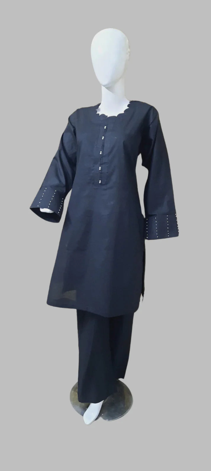 Breeze 07 – 2PC Lawn Suit with Cutwork Neckline & Pearl Details | Qasrelibas