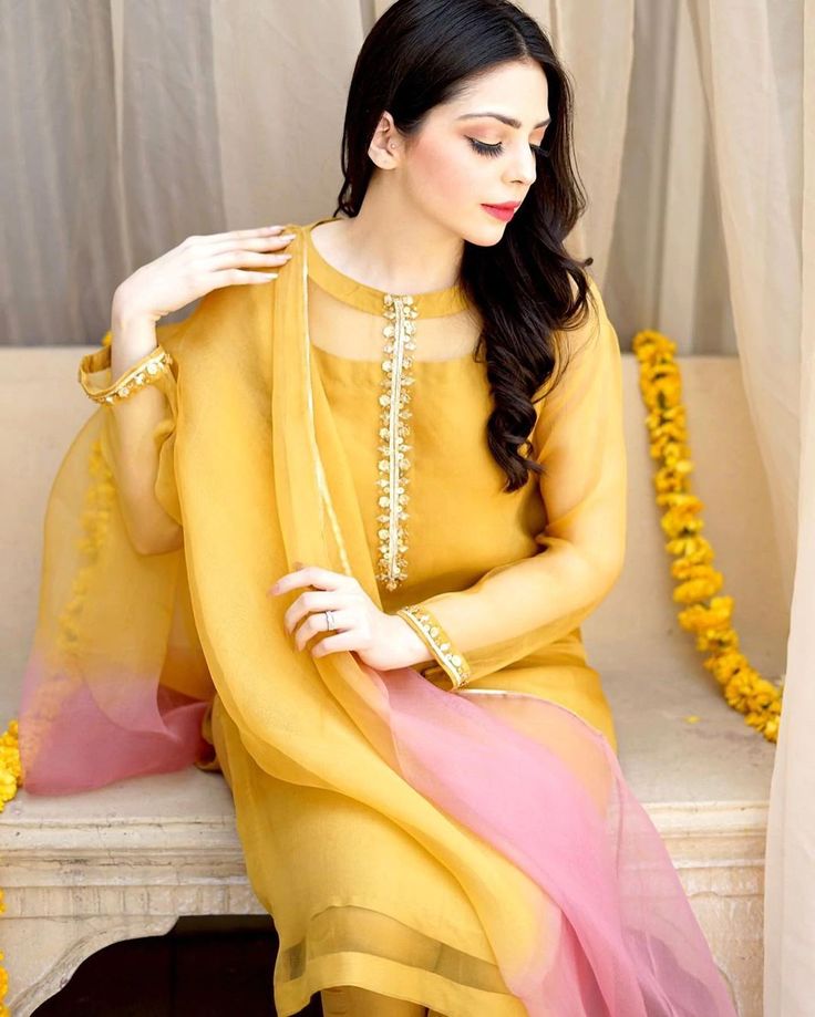 Grace 09 — 3PC Stitched Organza Suit with Gota & Sitara Detail + Organza Dupatta | Qasrelibas