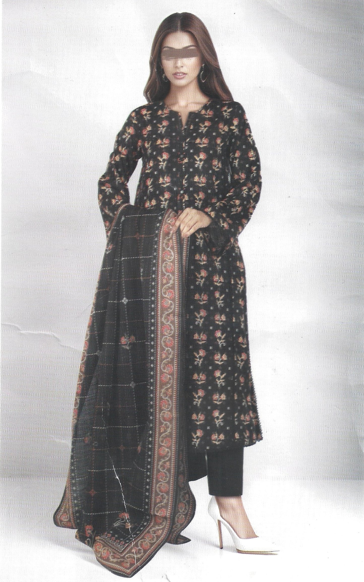 Printed Black Khaddar Unstitched 3PC Suit with Premium Dupatta | Qasrelibas