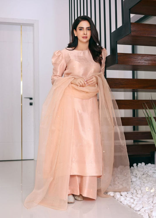 Grace 01 – 3PC Raw Silk Suit with Puff Sleeves & Organza Dupatta | Qasrelibas