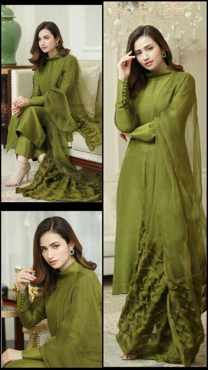 Grace 06 — 3PC Stitched Silk Suit with Button Detailing & Organza Dupatta | Qasrelibas